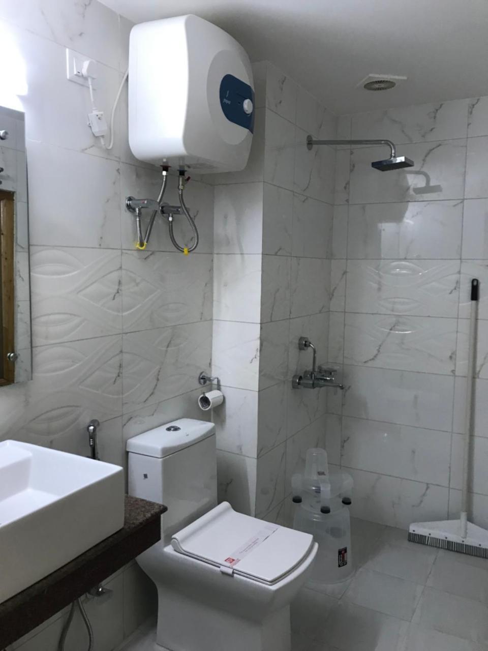 Hotel Hukam'S Holiday Home Kasol Zewnętrze zdjęcie